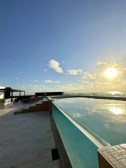 Pool View Condo / Rooftop Pool, Jacuzzi, Gym & Bar Playa del Carmen Meksyk