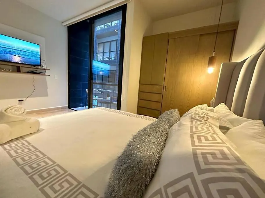 Apartament Pool View Condo / Rooftop Pool, Jacuzzi, Gym & Bar Playa del Carmen